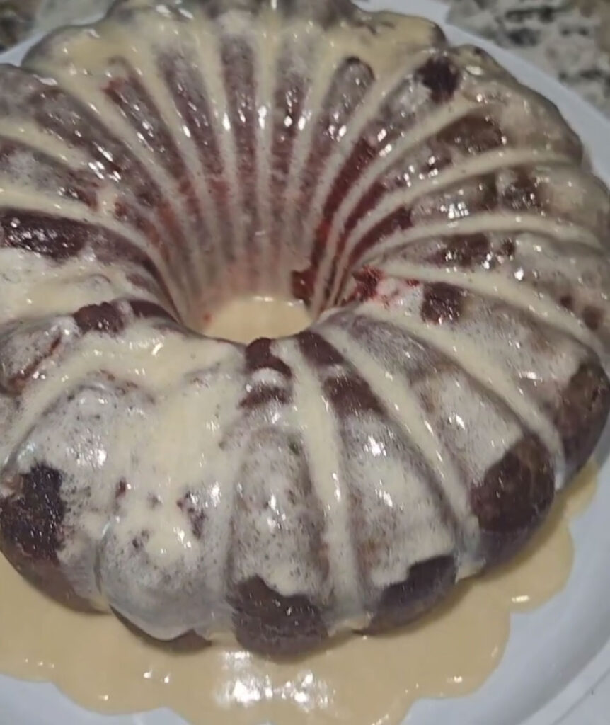 red-velvet-poundcake